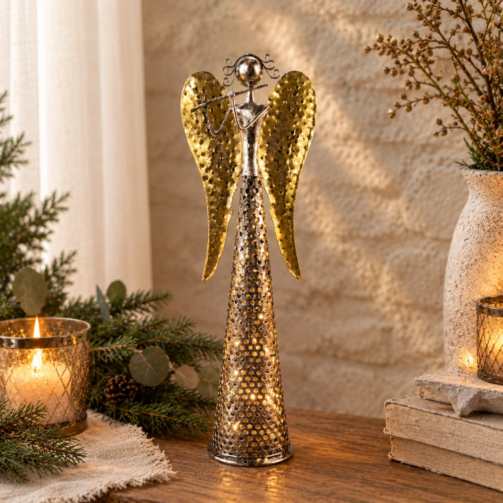 Kovový anděl stříbrný se zlatými křídly- s flétnou, LED, 41 cm