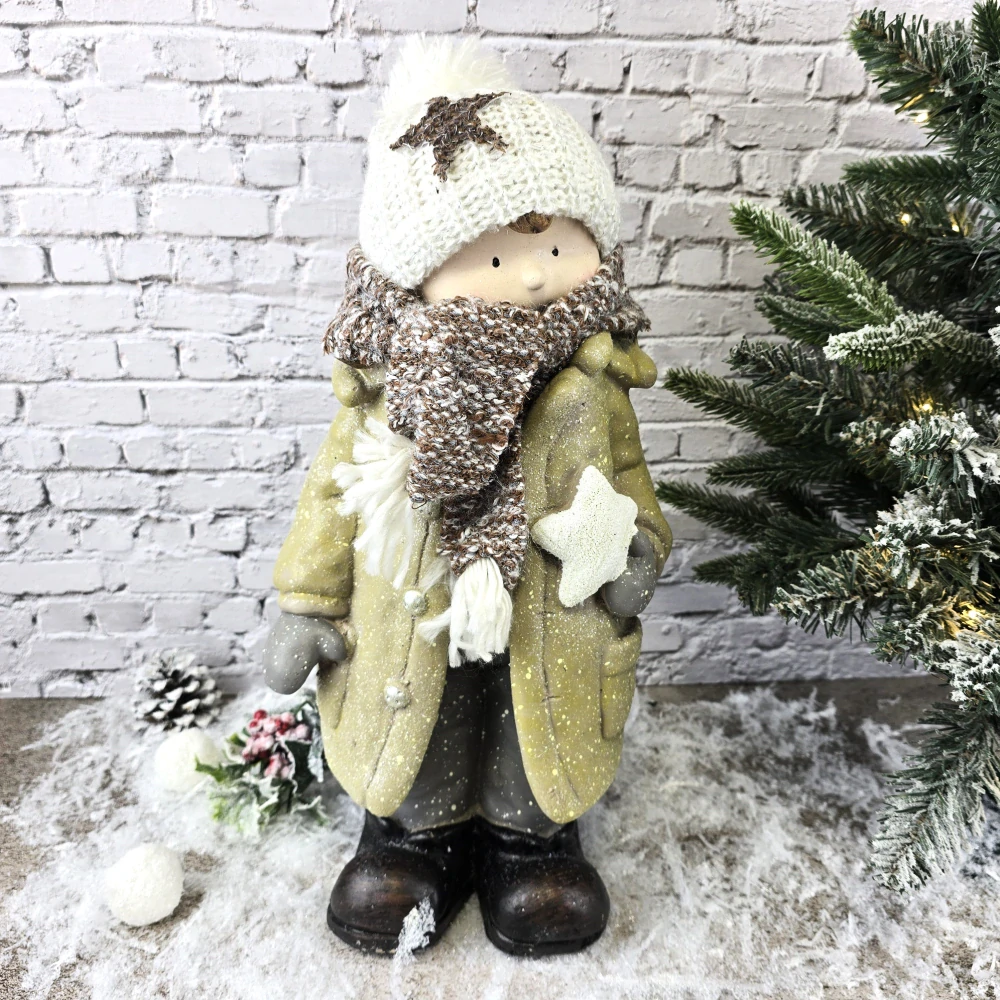Vánoční figurka- zimní holka v zeleném kabátku držící hvězdu- 45 cm II. JAKOST