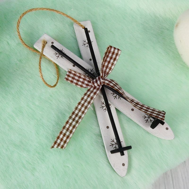 Závěsná vánoční dekorace- dřevěné lyže bílé 15 cm