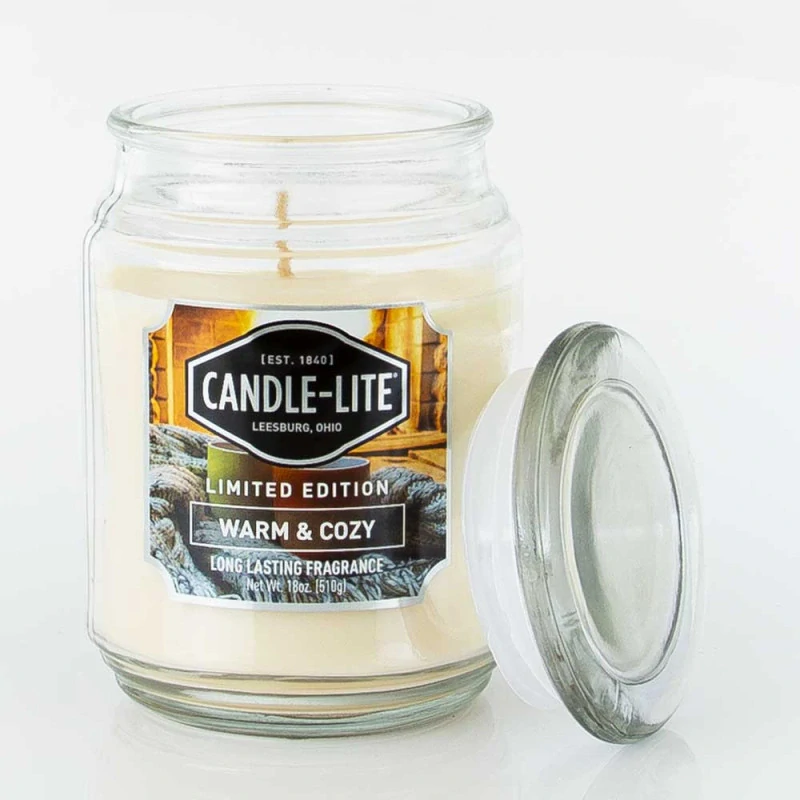 Vonná svíčka Candle- Lite Warm & Cozy- 510 g