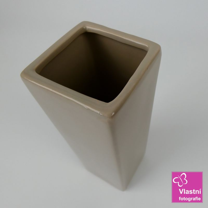 Béžová porcelánová váza Trudy 20 cm