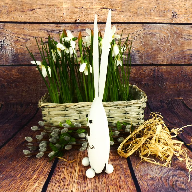 Dekorační kovový zajíc s dlouhýma ušima- bílý, 28 cm
