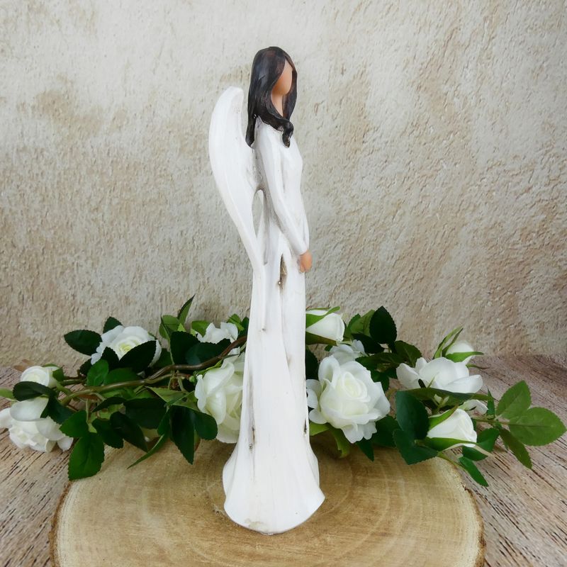 Krémová soška anděla- 28 cm