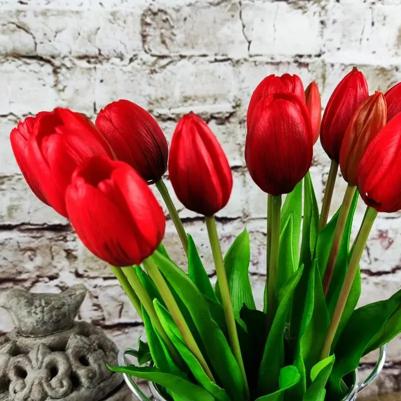 Umělé tulipány gumové (latexové) červené, 39 cm- svazek 5 ks