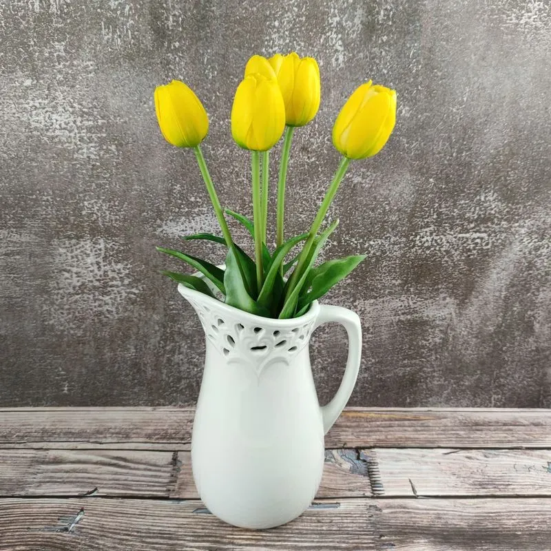 Umělé tulipány gumové žluté, 39 cm- svazek 5 ks