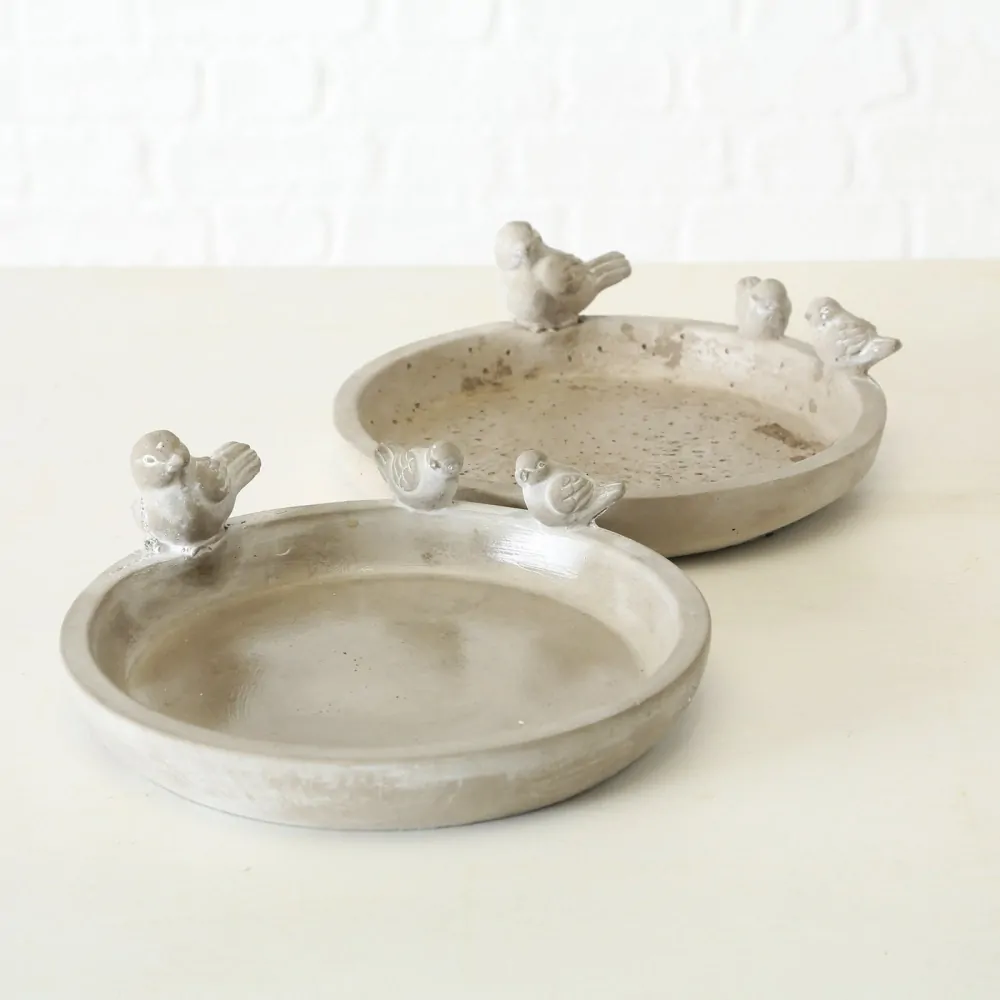 Kulaté betonové pítko pro ptáčky- tři ptáčci, hladký povrch, 25 cm