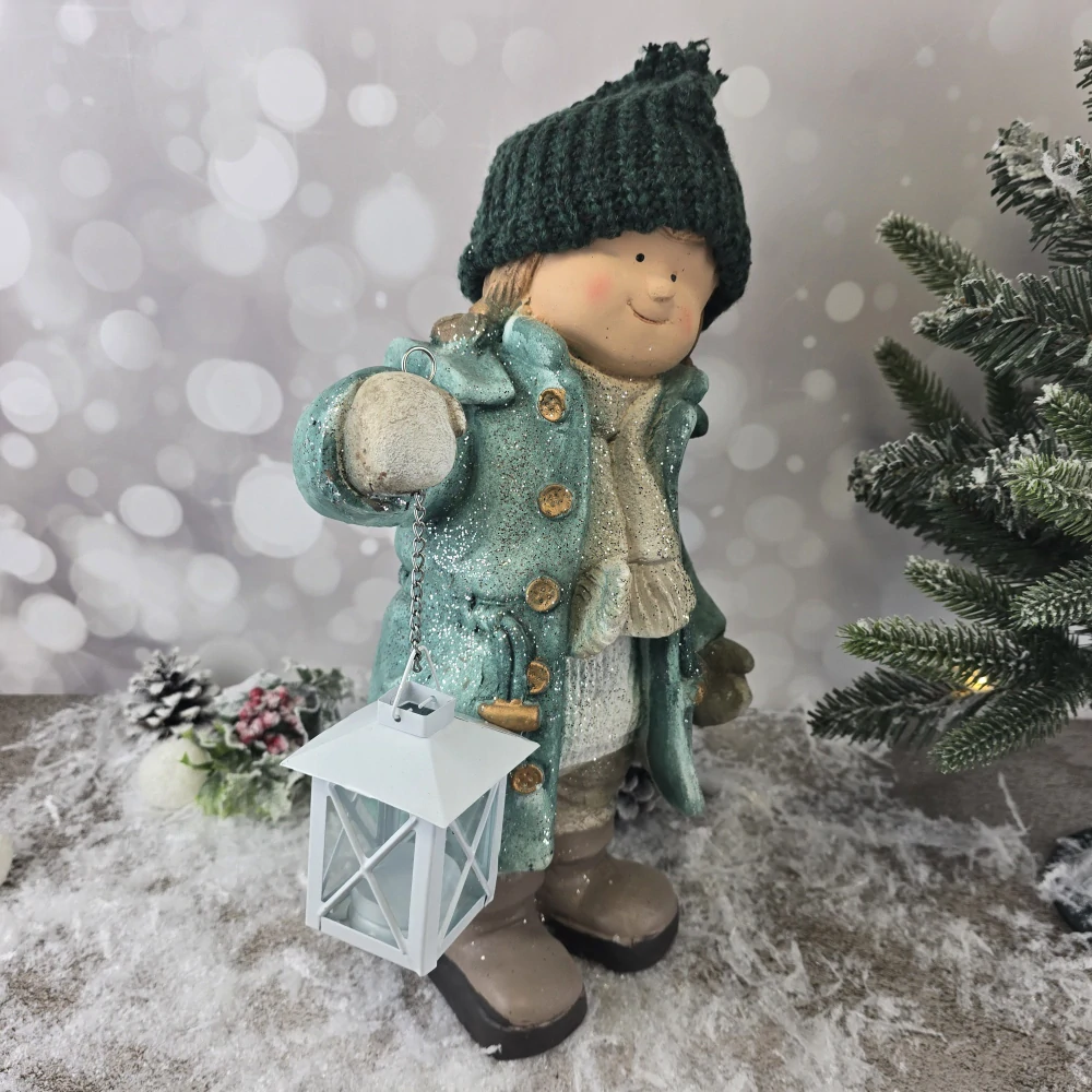 Vánoční figurka dítěte- holka v zeleném kabátku s lucernou- 38 cm