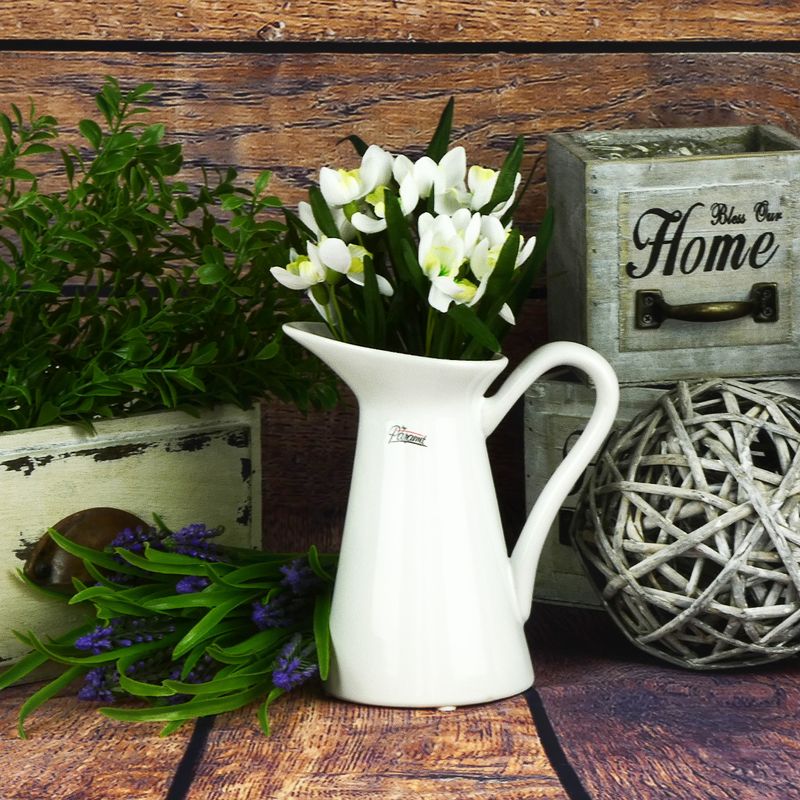 Bílý porcelánový džbánek- 18 cm