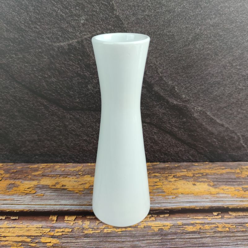 Bílá porcelánová váza Inka- 20 cm