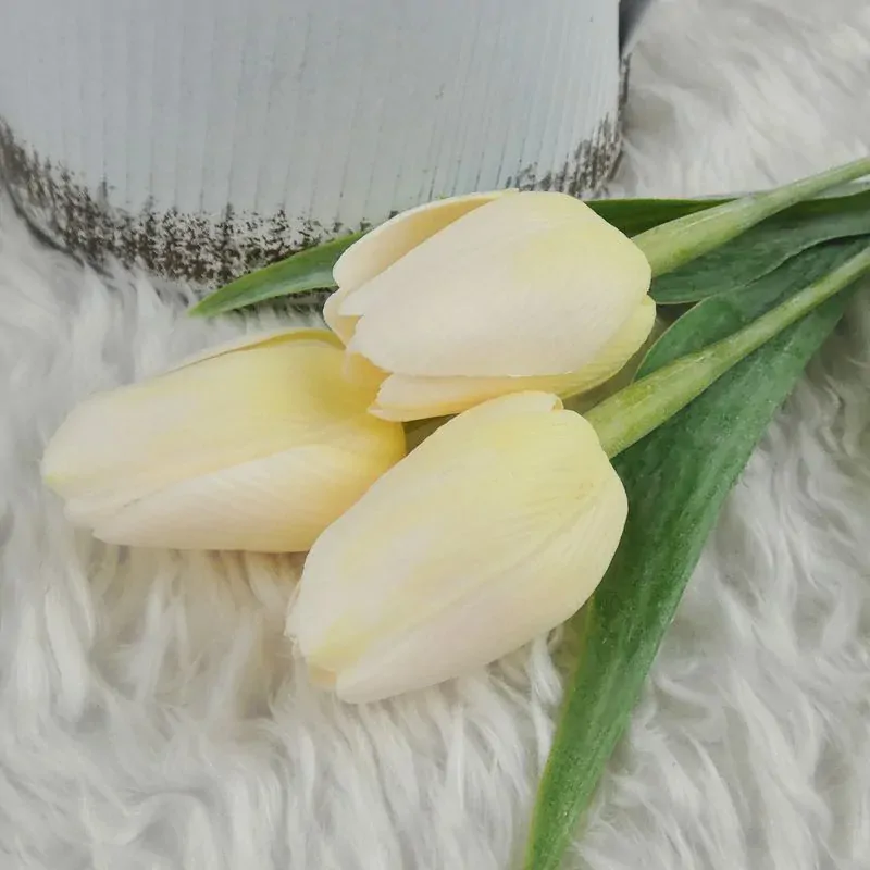 Umělý tulipán krémově bílý- 43 cm, č. 21