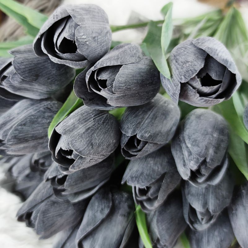 Umělý tulipán černý- 43 cm, č. 31