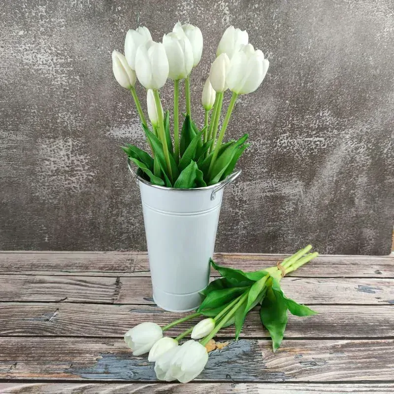 Umělé tulipány gumové (latexové) bílé, 39 cm- svazek 5 ks