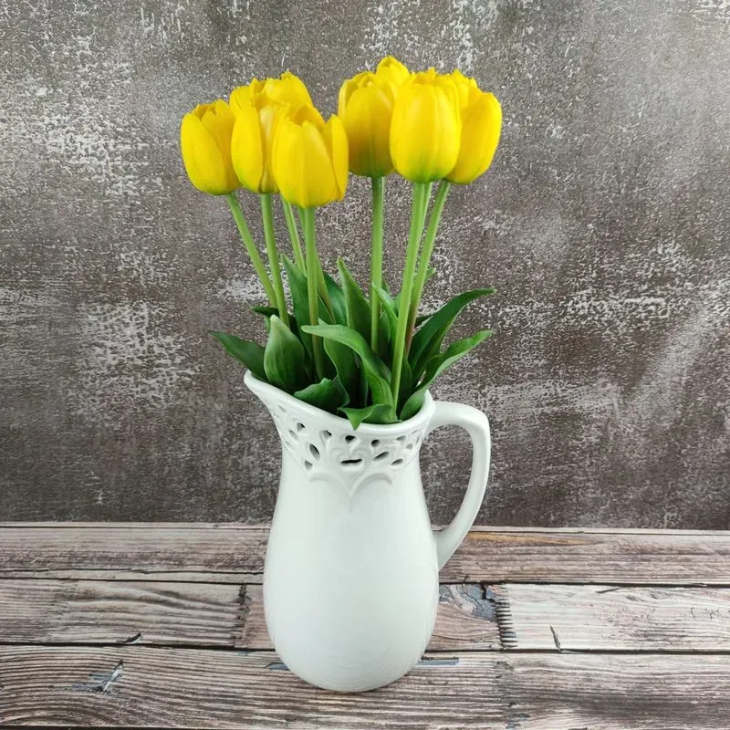 Umělé tulipány gumové žluté, 39 cm- svazek 5 ks
