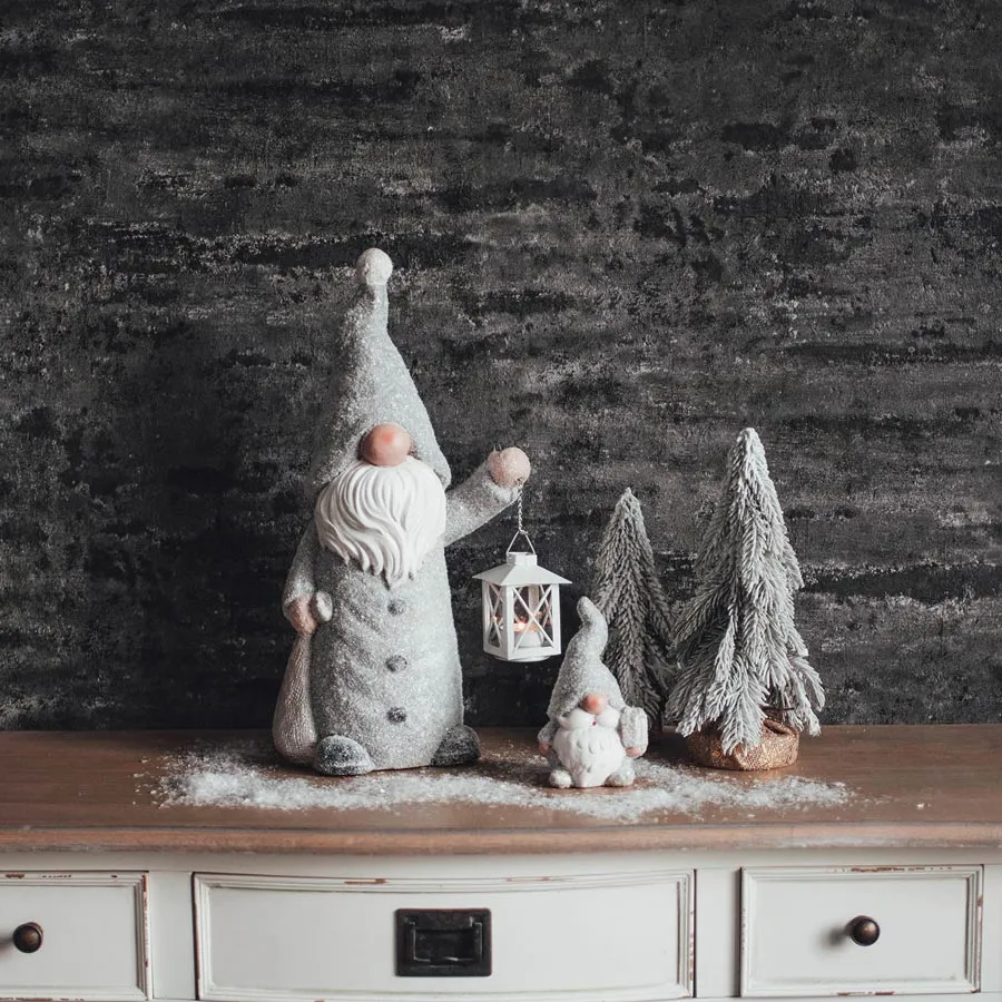 Dekorační keramický skřítek šedý- 46 cm