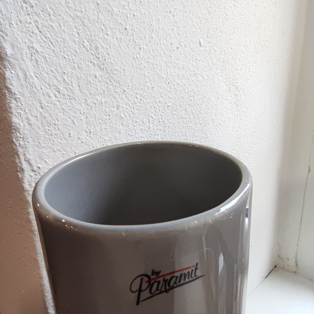 Šedá porcelánová váza Polly- střední 25 cm II. jakost