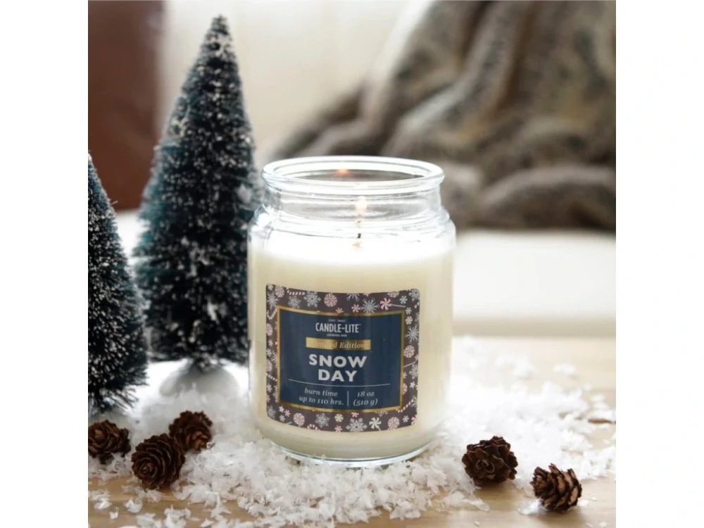 Vonná svíčka Candle- Lite Snow Day- 510 g