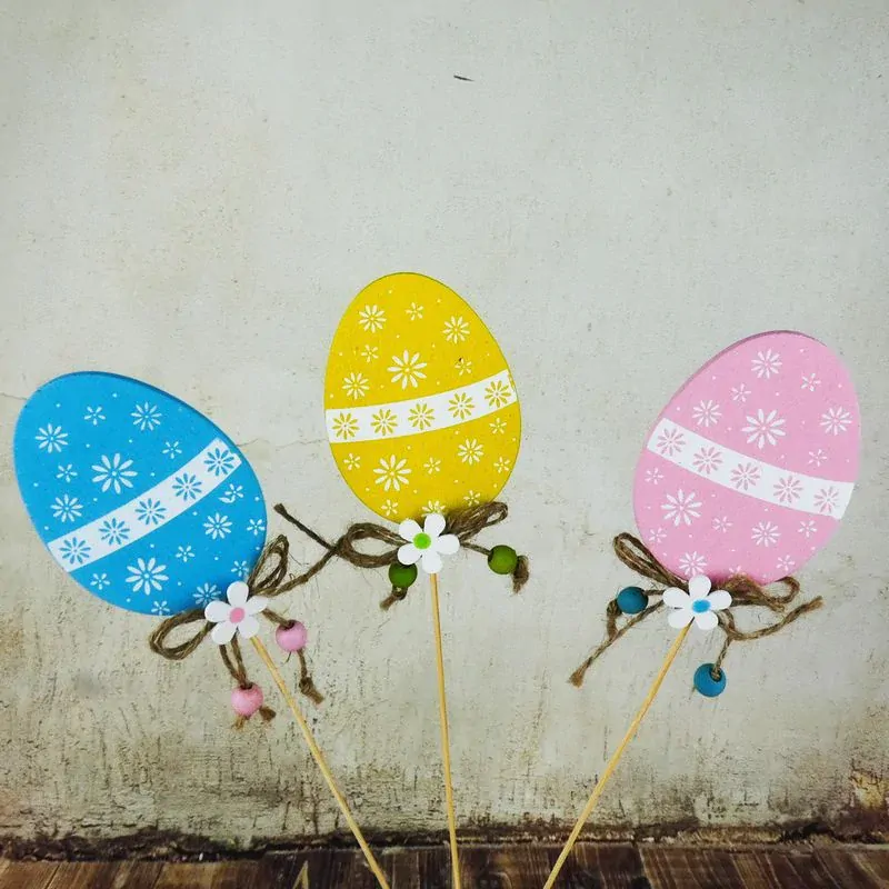 Velikonoční dřevěný zápich- vajíčko modré