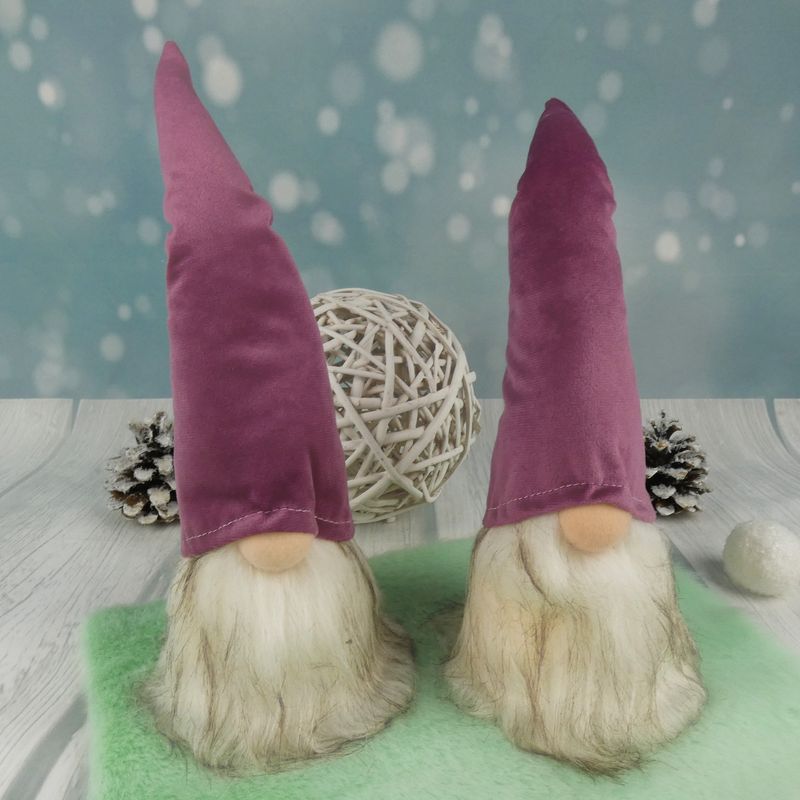 Vánoční skřítek s fialovou čepicí s LED světlem- 33 cm