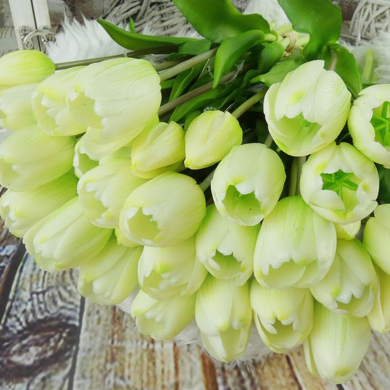 Umělé tulipány latexové krémově bílé, 39 cm- svazek 3 ks
