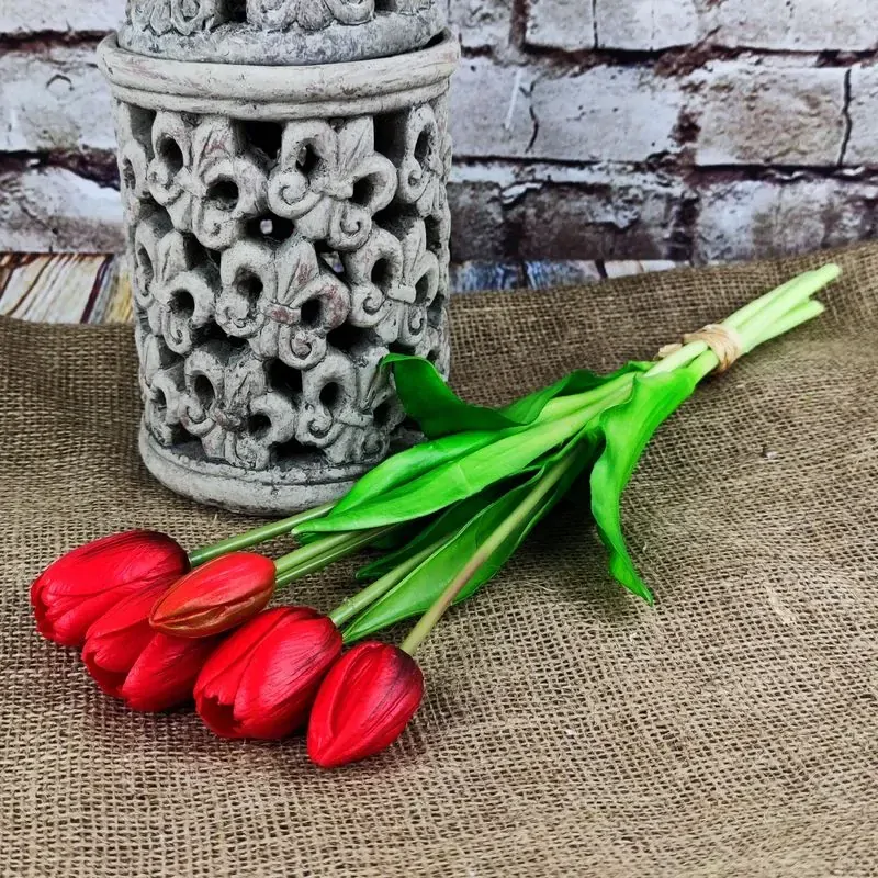 Umělé tulipány gumové (latexové) červené, 39 cm- svazek 5 ks
