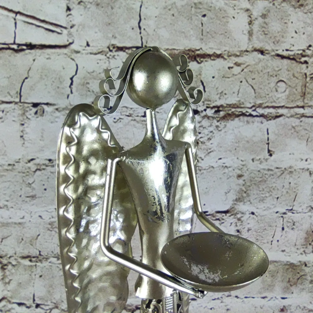 Kovový anděl s miskou- champagne s patinou, 55 cm II. JAKOST