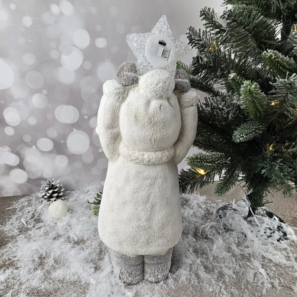 Figurka zimního dítěte s LED hvězdou- 38 cm