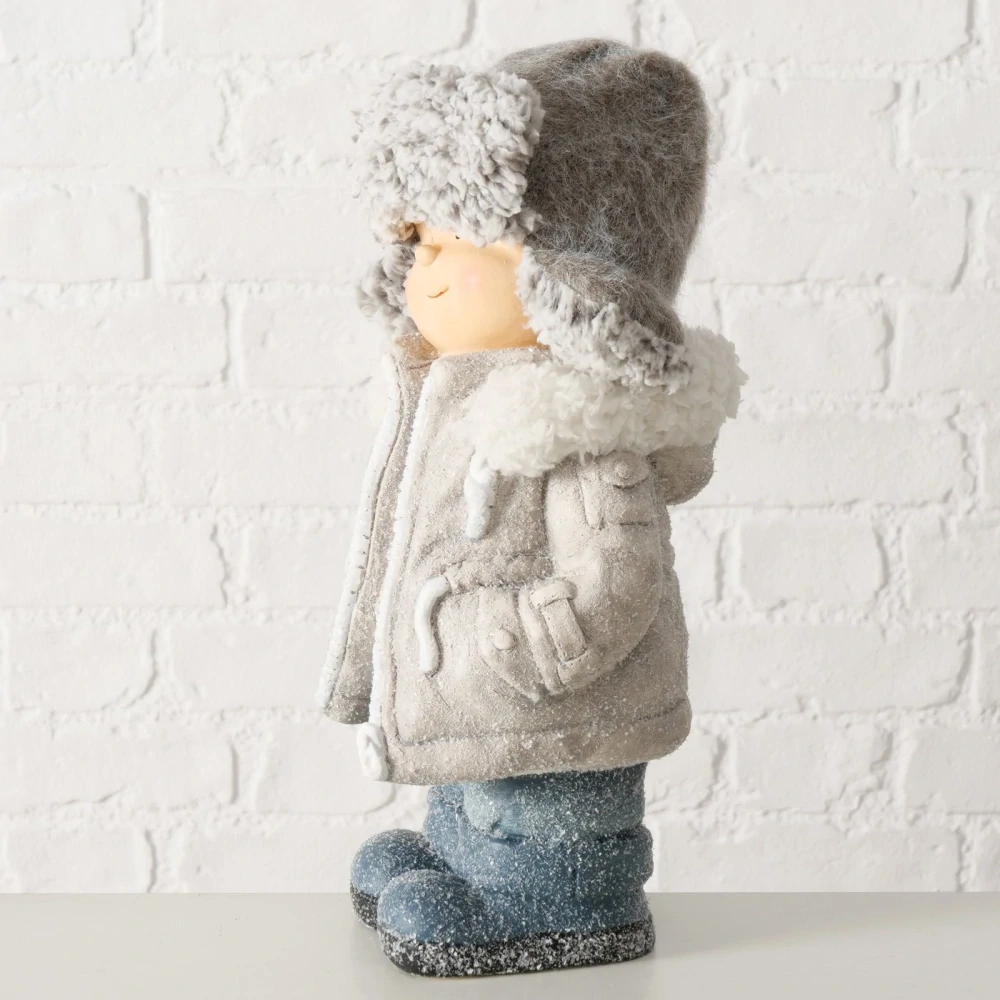 Figurka- zimní dítě- kluk v beranici 39 cm