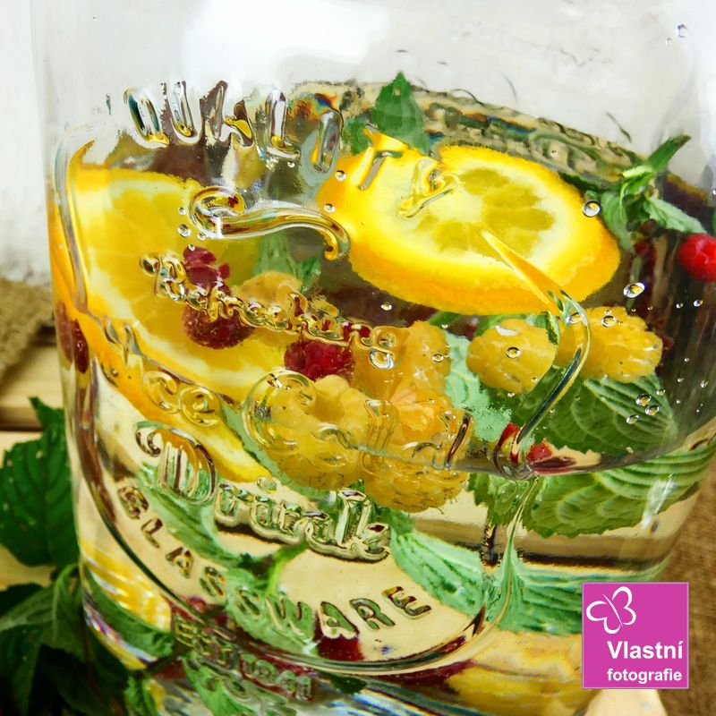 Skleněná nádoba na nápoje s kohoutkem Ice Cold Drink, 4 l