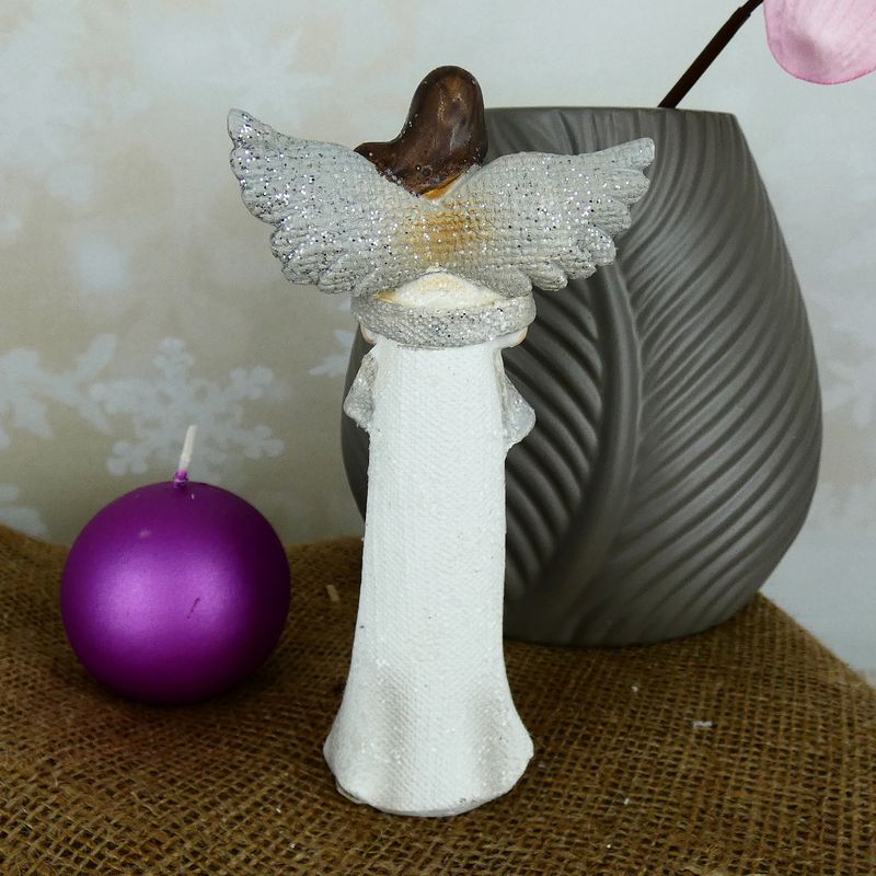 Krémová andělka s holubičkou 15 cm