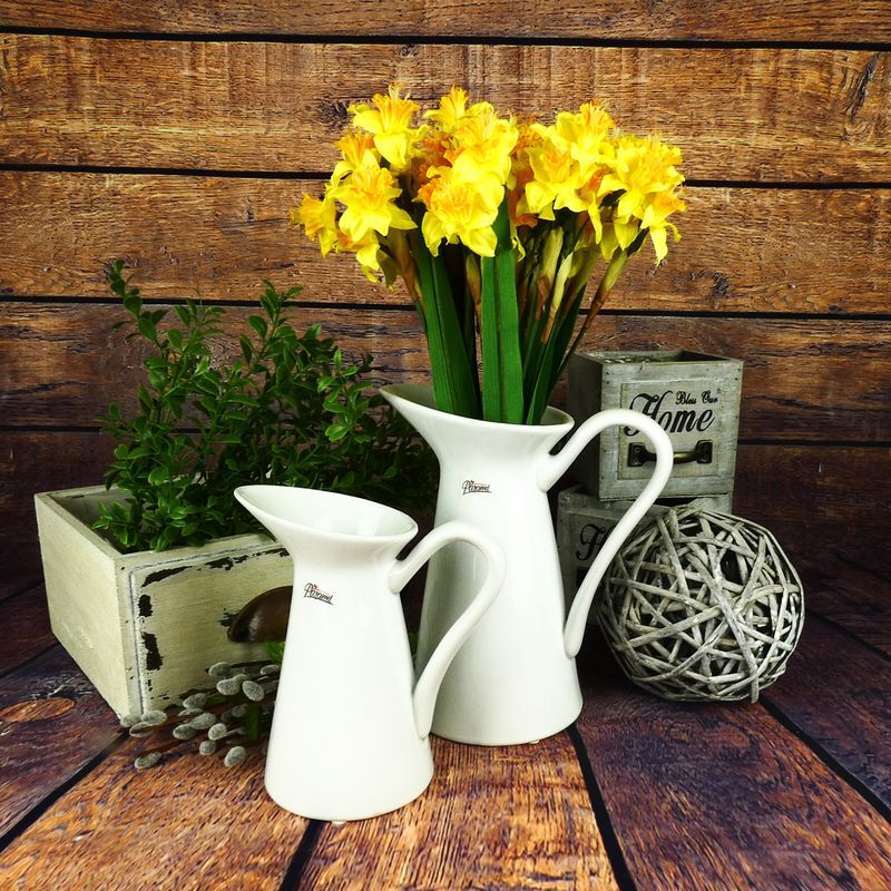 Bílý porcelánový džbánek- 18 cm