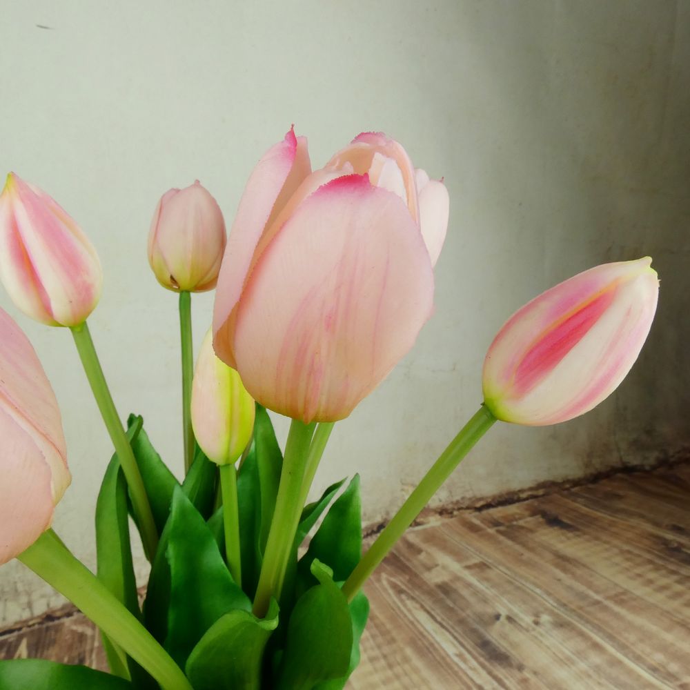 Umělé tulipány gumové- růžové, svazek 5 ks