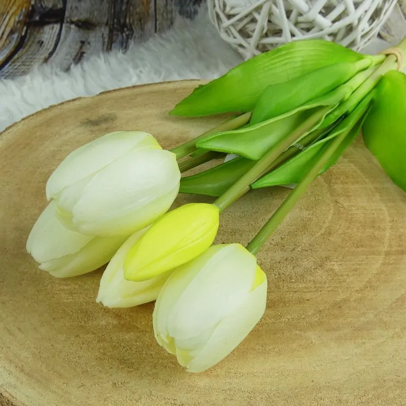 Umělé tulipány gumové (latexové) krémově bílé, 39 cm- svazek 5 ks