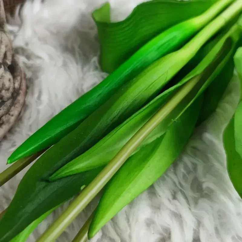 Umělé tulipány gumové (latexové) sytě růžové, 39 cm- svazek 5 ks