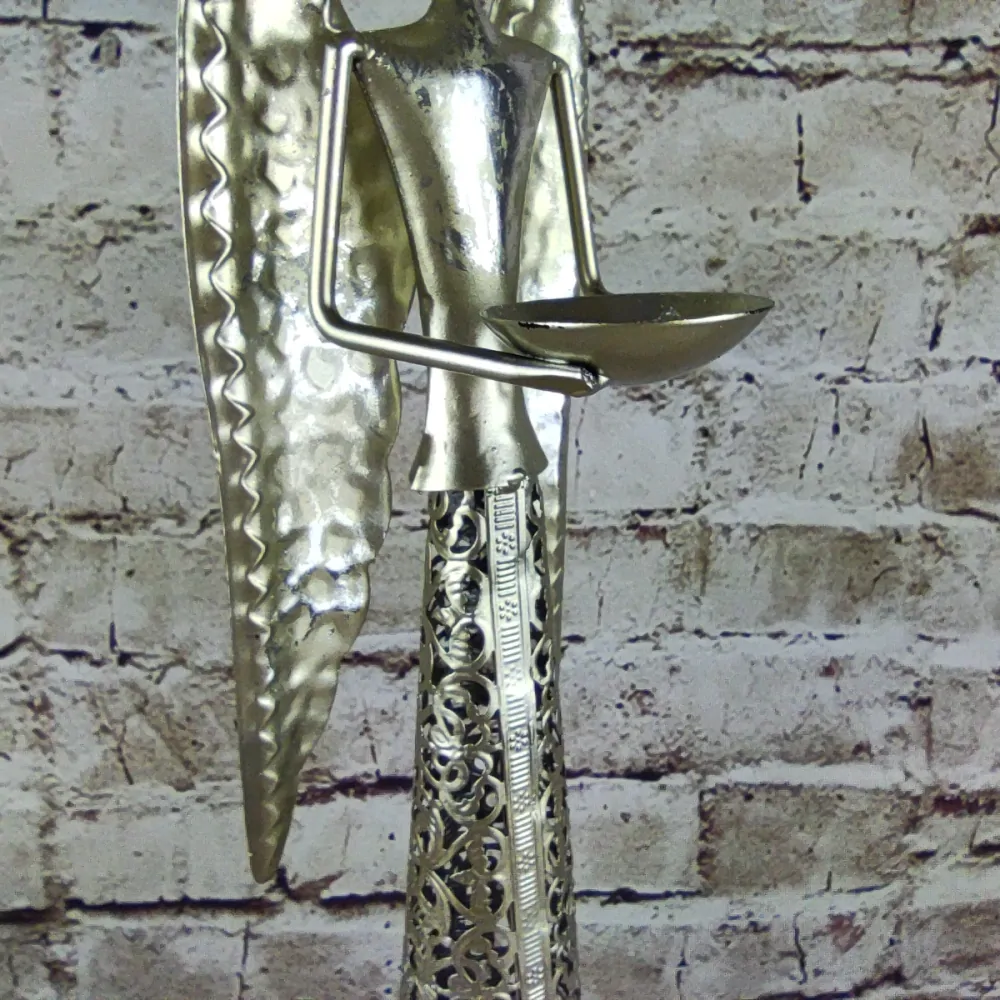 Kovový anděl s miskou- champagne s patinou, 55 cm II. JAKOST