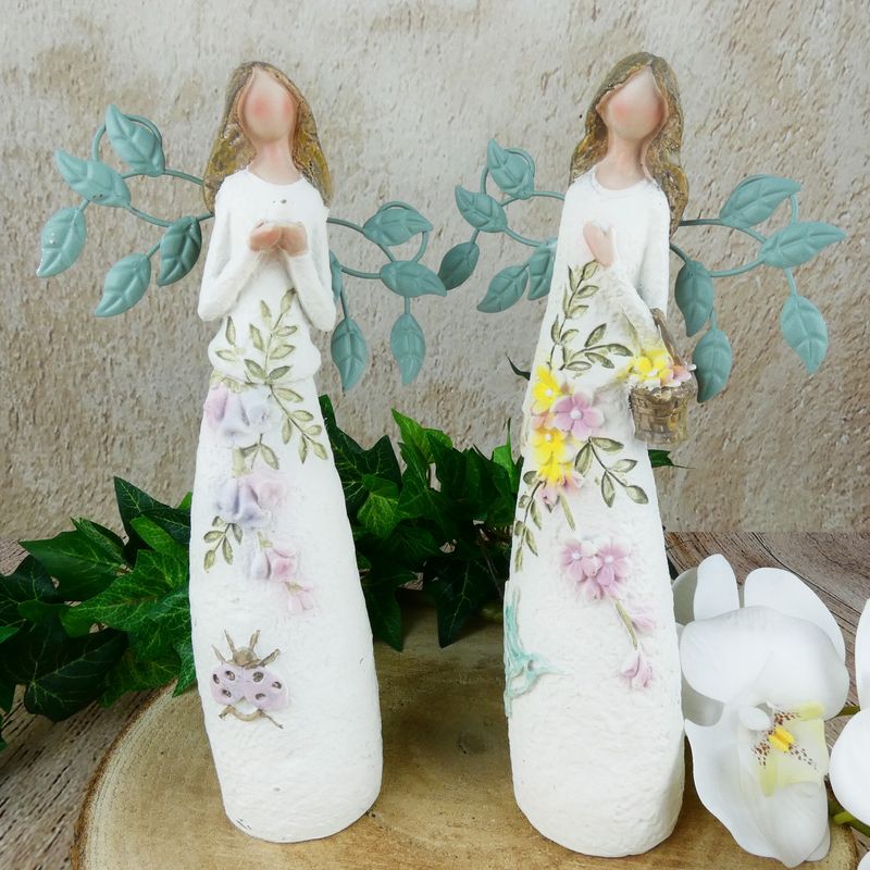 Víla s plechovými křídly a košíčkem- 24 cm