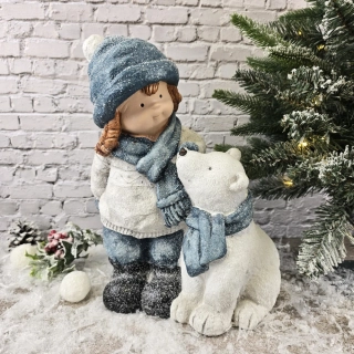 Figurka zimního dítěte- holka s medvídkem, 35 cm