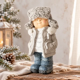 Figurka- zimní dítě- kluk v beranici 39 cm