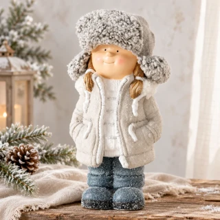 Figurka- zimní dítě- holka v beranici 39 cm